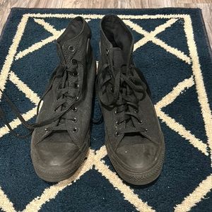 Black converse